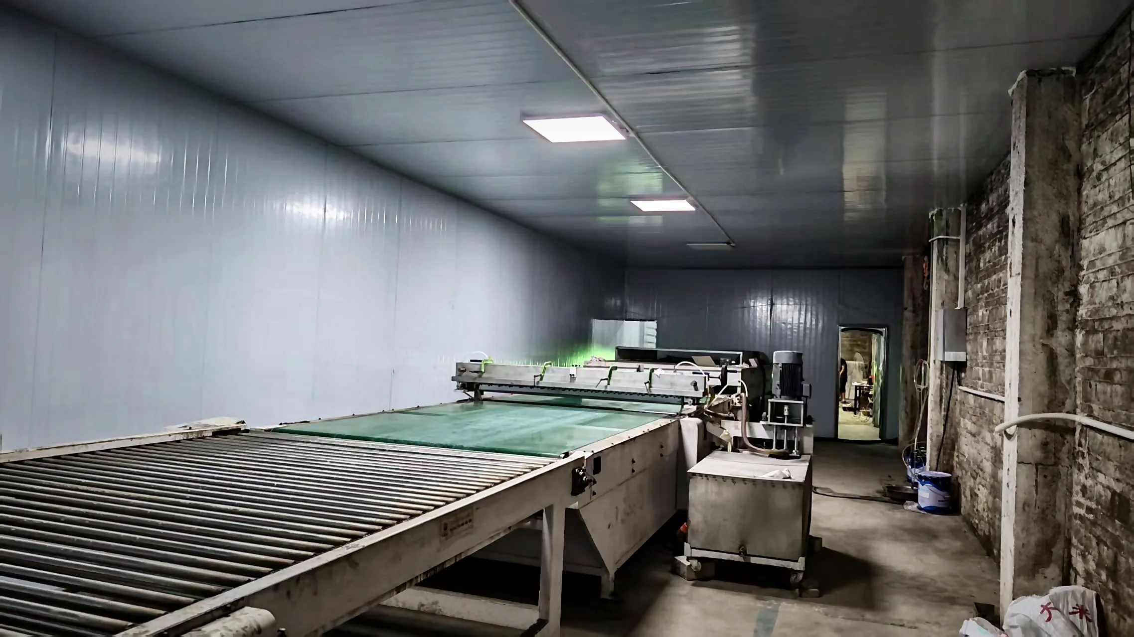 Factory 02 Polishing Line — FurnitureDirect factory in Foshan