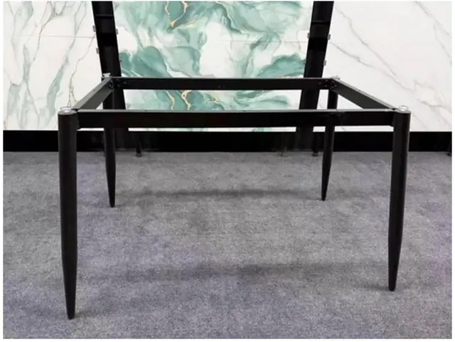 Simple Table Frames